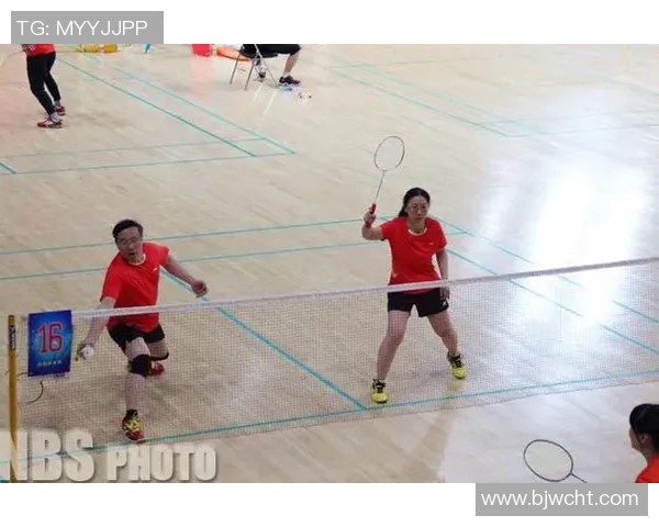 赛后分析:上海羽毛球队与西安羽毛球队的默契配合与战术探讨 赛后分析:上海羽毛球队与西安羽毛球队的默契配合与战术探讨