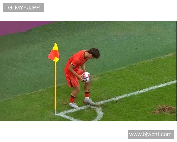 足球明星因比赛争执怒火中烧现场打架瞬间曝光引发热议 足球明星因比赛争执怒火中烧现场打架瞬间曝光引发热议