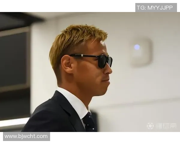 足球明星推特账户揭秘：他们如何与粉丝互动分享生活点滴