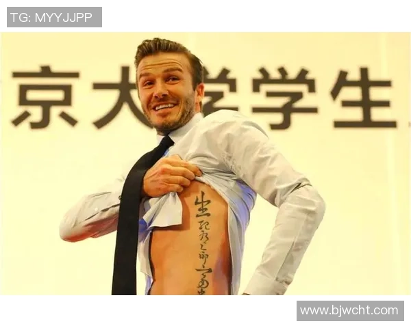 足球明星独特纹身眼睛图案解析与背后故事分享