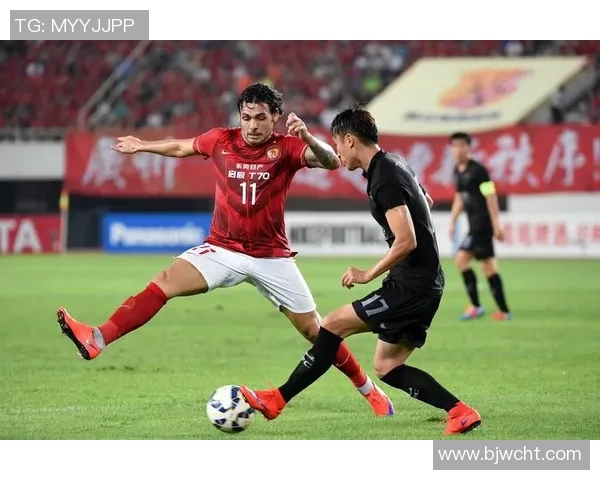 足球明星窃喜表情包带你领略赛场背后的幽默与欢乐瞬间